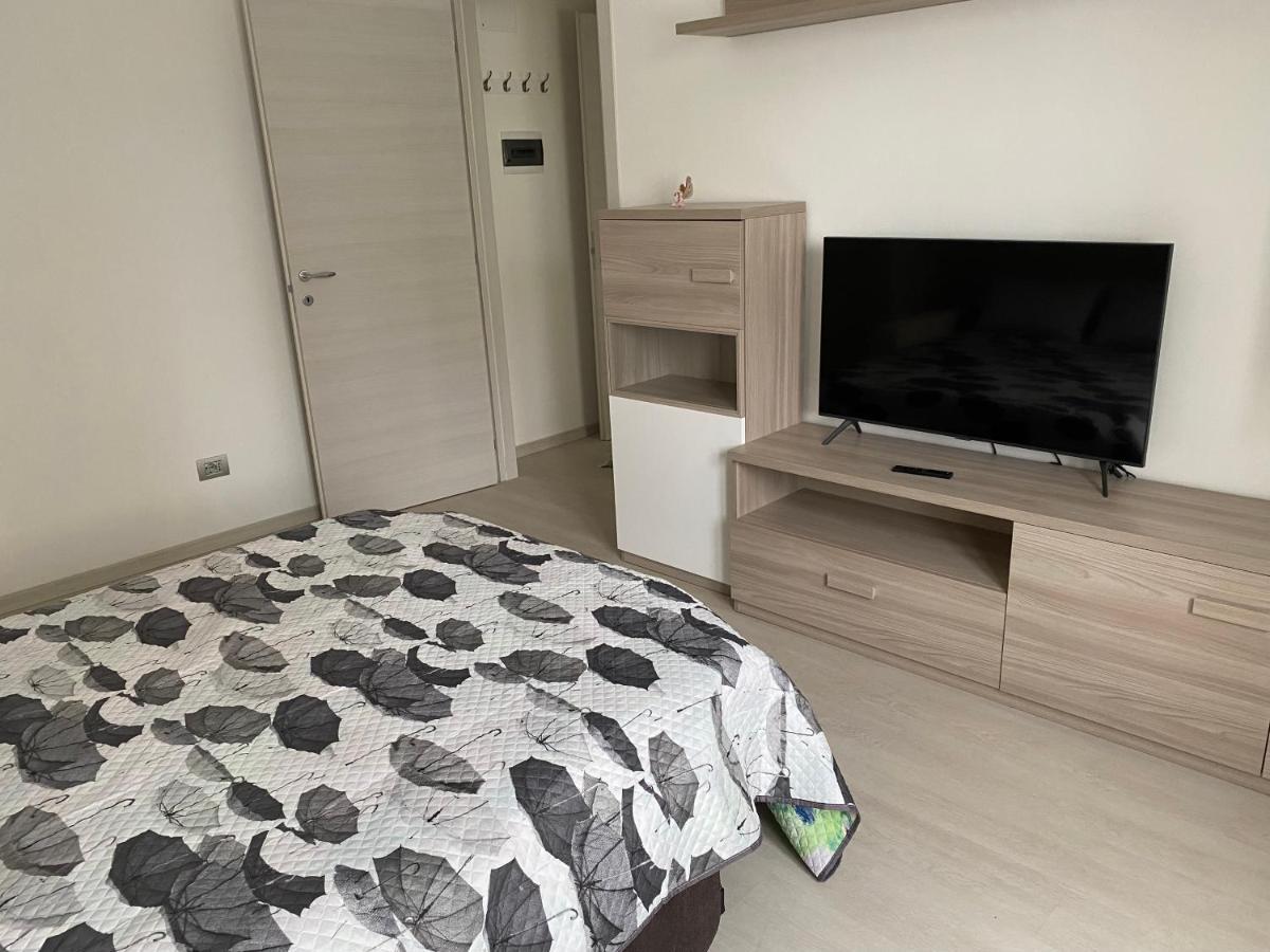 First Home Milano Esterno foto